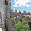 Particolare delle mura merlate - Pereto (Abruzzo)